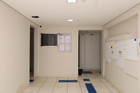 Apartamento para alugar com 41m², 2 quartos e 1 vagaÁrea comum - Saguão do prédio
