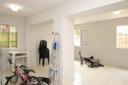 Apartamento para alugar com 41m², 2 quartos e 1 vagaÁrea comum - Salão de festas