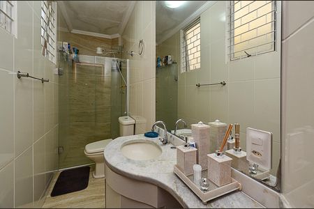 Apartamento à venda com 119m², 3 quartos e 1 vaga Apartamento à venda com 119m², 3 quartos e 1 vagaBanheiro Suíte