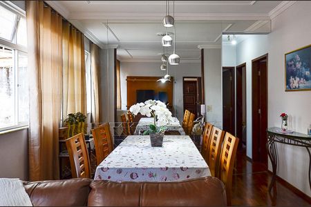 Apartamento à venda com 119m², 3 quartos e 1 vaga Apartamento à venda com 119m², 3 quartos e 1 vagaSala de Jantar
