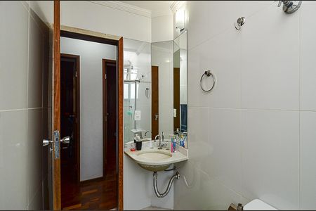 Apartamento à venda com 119m², 3 quartos e 1 vaga Apartamento à venda com 119m², 3 quartos e 1 vagaBanheiro Social
