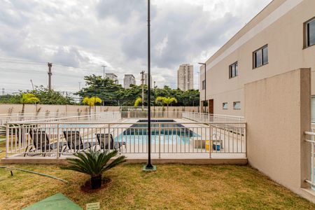 Apartamento à venda com 37m², 2 quartos e sem vagaÁrea comum - Piscina