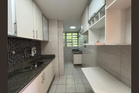 Apartamento para alugar com 58m², 2 quartos e 1 vagaCozinha - Armários