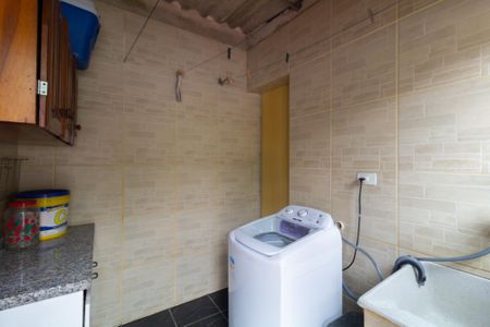 Casa à venda com 109m², 3 quartos e 2 vagasÁrea de Serviço