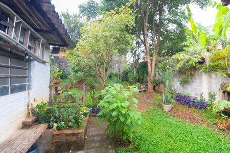 Casa à venda com 109m², 3 quartos e 2 vagasQuintal