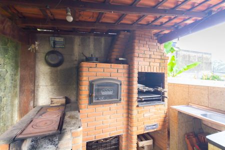 Casa à venda com 109m², 3 quartos e 2 vagasChurrasqueira