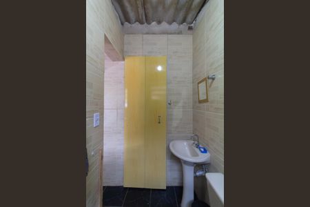 Casa à venda com 109m², 3 quartos e 2 vagasBanheiro de serviço