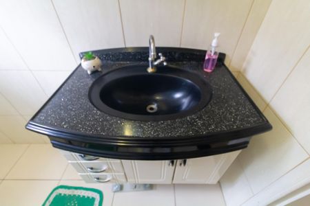 Casa à venda com 109m², 3 quartos e 2 vagasBanheiro