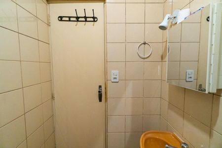 Banheiro de casa para alugar com 1 quarto, 45m² em Jabaquara, São Paulo