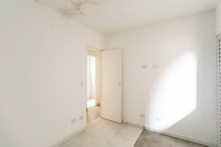 Quarto 2 de casa para alugar com 2 quartos, 36m² em Jardim Japao, São Paulo