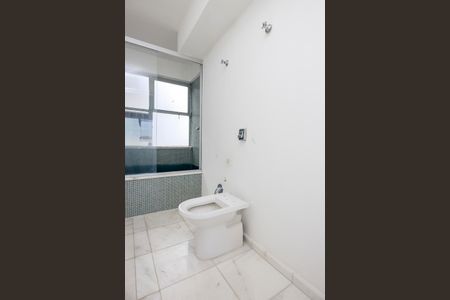 Apartamento à venda com 80m², 1 quarto e 1 vaga Apartamento à venda com 80m², 1 quarto e 1 vagaSuíte - Banheiro