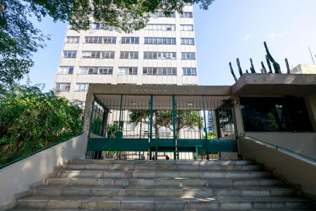 Apartamento à venda com 80m², 1 quarto e 1 vaga Apartamento à venda com 80m², 1 quarto e 1 vagaFachada