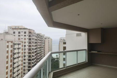 Apartamento para alugar com 135m², 3 quartos e 2 vagasVaranda