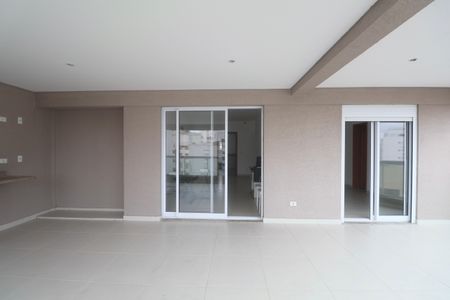 Apartamento para alugar com 135m², 3 quartos e 2 vagasVaranda