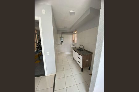 Apartamento para alugar com 2 quartos, 35m² em Cerâmica, Nova Iguaçu