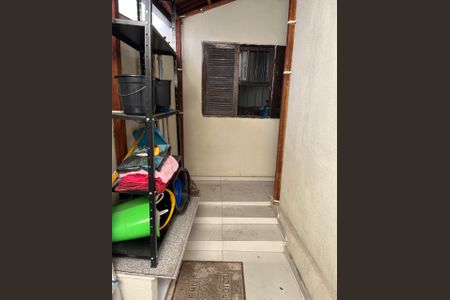 Casa à venda com 90m², 2 quartos e sem vagaÁrea externa