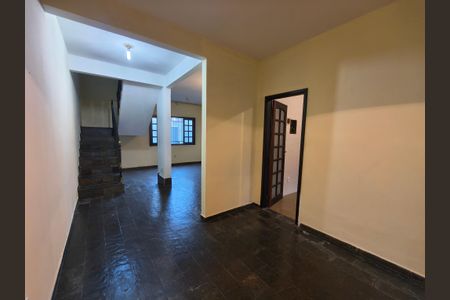 Casa à venda com 3 quartos, 165m² em Taquara, Rio de Janeiro