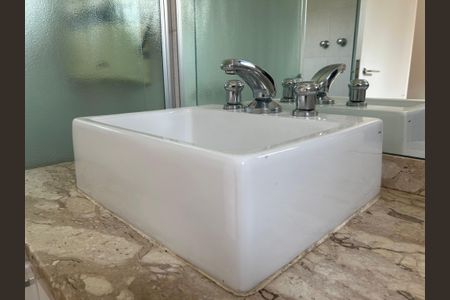 Apartamento para alugar com 115m², 1 quarto e 2 vagasBanheiro 