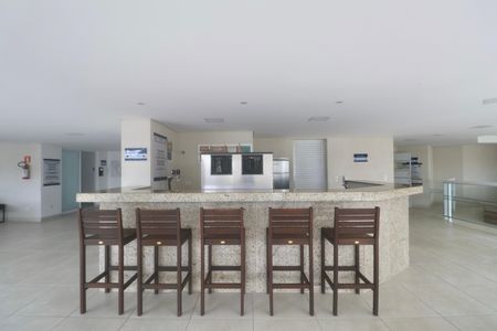 Apartamento para alugar com 69m², 2 quartos e 1 vagaÁrea comum