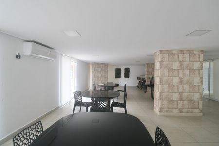 Apartamento para alugar com 69m², 2 quartos e 1 vagaÁrea comum