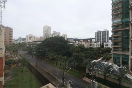 Vista de apartamento para alugar com 2 quartos, 69m² em Jardim Virginia, Guarujá