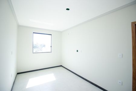 Casa à venda com 240m², 4 quartos e 2 vagasQuarto 2