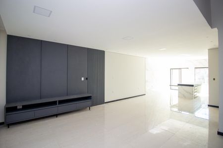 Sala de casa à venda com 4 quartos, 240m² em Tres Barras, Contagem