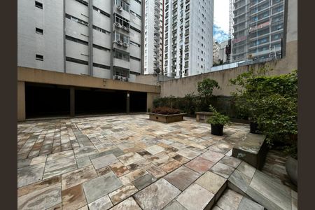 Apartamento para alugar com 90m², 2 quartos e sem vagaÁrea externa