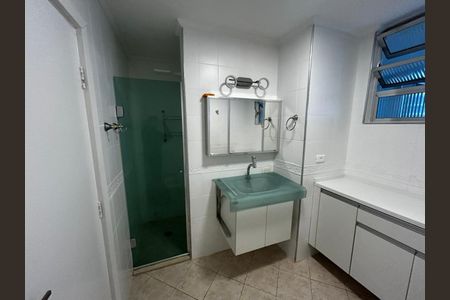 Apartamento para alugar com 90m², 2 quartos e sem vagaBanheiro