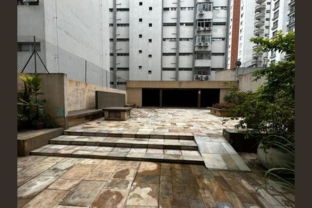 Apartamento para alugar com 90m², 2 quartos e sem vagaÁrea externa