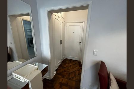 Apartamento para alugar com 90m², 2 quartos e sem vagaSala