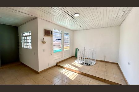 Casa para alugar com 125m², 2 quartos e 2 vagasQuarto 3