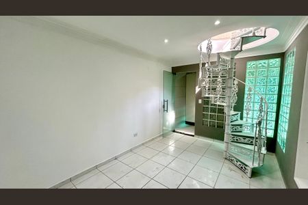 Casa para alugar com 125m², 2 quartos e 2 vagasCopa 