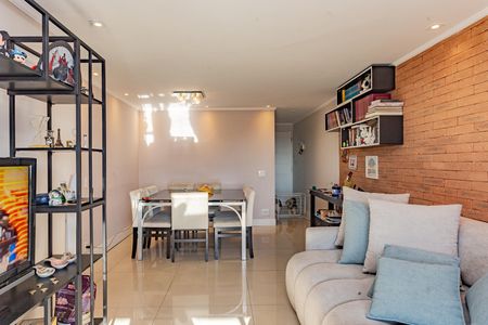 Apartamento à venda com 90m², 4 quartos e 2 vagas Apartamento à venda com 90m², 4 quartos e 2 vagasSala