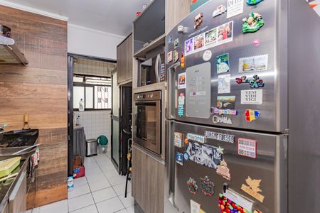 Apartamento à venda com 90m², 4 quartos e 2 vagas Apartamento à venda com 90m², 4 quartos e 2 vagasCozinha