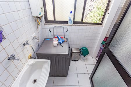 Apartamento à venda com 90m², 4 quartos e 2 vagas Apartamento à venda com 90m², 4 quartos e 2 vagasÁrea de Serviço