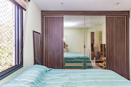 Apartamento à venda com 90m², 4 quartos e 2 vagas Apartamento à venda com 90m², 4 quartos e 2 vagasSuíte