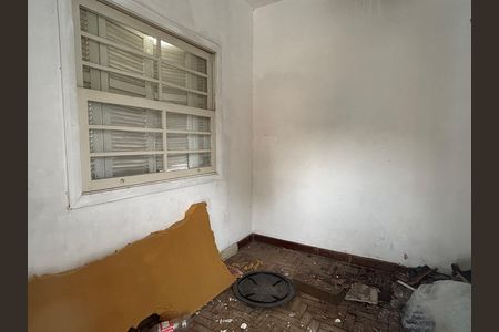 Quartos de serviço de casa à venda com 5 quartos, 180m² em Vila da Saúde, São Paulo