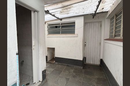 Quintal de casa à venda com 5 quartos, 180m² em Vila da Saúde, São Paulo
