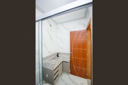 Casa à venda com 240m², 4 quartos e 2 vagasBanheiro Social