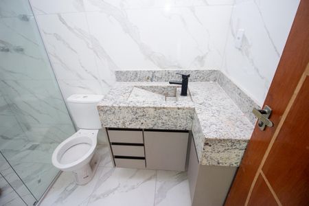 Casa à venda com 240m², 4 quartos e 2 vagasBanheiro Social