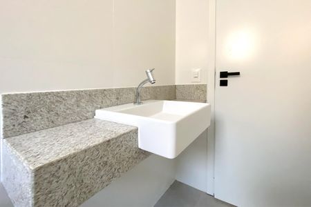 Apartamento à venda com 73m², 3 quartos e 2 vagasBanheiro da Suíte 1