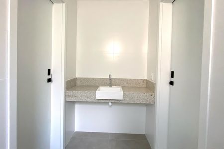 Apartamento à venda com 73m², 3 quartos e 2 vagasBanheiro das Semi suites