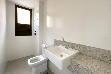 Apartamento à venda com 73m², 3 quartos e 2 vagasBanheiro da Suíte 1