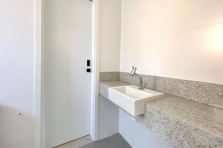 Apartamento à venda com 77m², 3 quartos e 2 vagasBanheiro das Semi suites