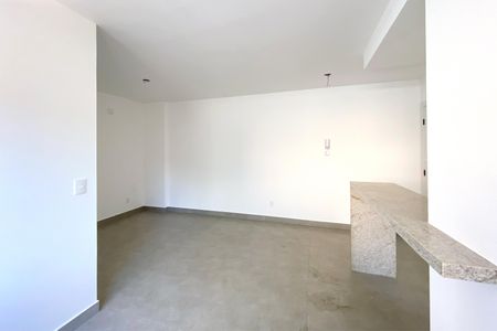 Apartamento à venda com 77m², 3 quartos e 2 vagasSala