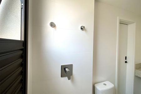 Apartamento à venda com 77m², 3 quartos e 2 vagasBanheiro das Semi suites