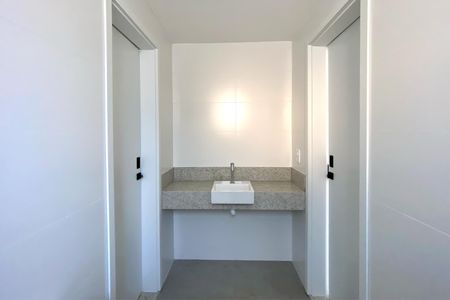 Apartamento à venda com 77m², 3 quartos e 2 vagasBanheiro das Semi suites