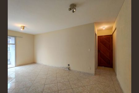 Apartamento à venda com 80m², 2 quartos e 1 vaga Apartamento à venda com 80m², 2 quartos e 1 vagaSala