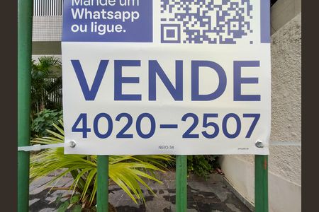 Apartamento à venda com 80m², 2 quartos e 1 vaga Apartamento à venda com 80m², 2 quartos e 1 vagaPlaca